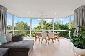 84 The Spit Holiday Apartments