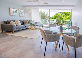84 The Spit Holiday Apartments