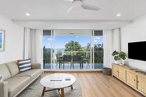 84 The Spit Holiday Apartments