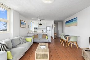 84 The Spit Holiday Apartments