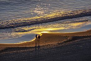 84 The Spit Holiday Apartments