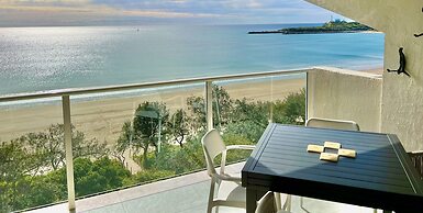 84 The Spit Holiday Apartments