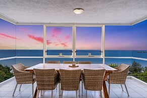 84 The Spit Holiday Apartments