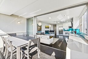 84 The Spit Holiday Apartments