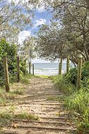 84 The Spit Holiday Apartments