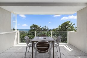 84 The Spit Holiday Apartments