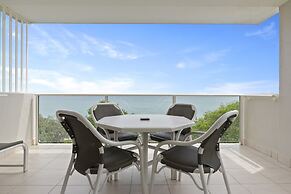 84 The Spit Holiday Apartments