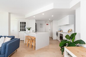 84 The Spit Holiday Apartments