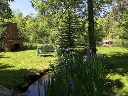 Riversong Inn Retreat