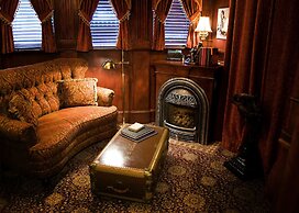Rivertown Inn