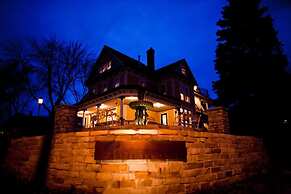 Rivertown Inn