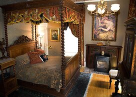 Rivertown Inn