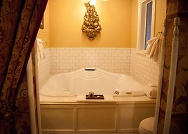 Rivertown Inn