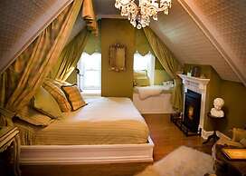 Rivertown Inn