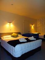 Kapiti Lindale Motel & Conference Centre