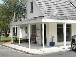 Kapiti Lindale Motel & Conference Centre