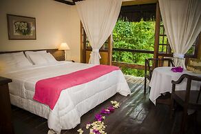 Porto Pousada Saco da Capela