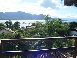 Porto Pousada Saco da Capela