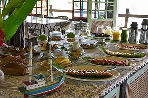 Porto Pousada Saco da Capela