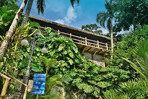 Porto Pousada Saco da Capela