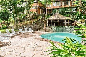 Porto Pousada Saco da Capela