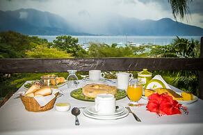 Porto Pousada Saco da Capela