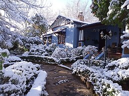 Kubba Roonga Guesthouse - Boutique Luxury Spa Retreat & Gardens