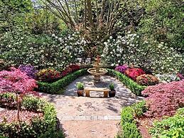 Kubba Roonga Guesthouse - Boutique Luxury Spa Retreat & Gardens