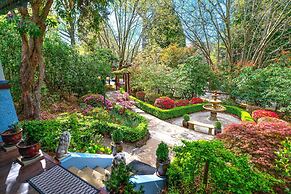 Kubba Roonga Guesthouse - Boutique Luxury Spa Retreat & Gardens