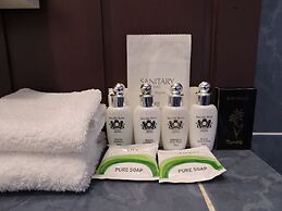 Kubba Roonga Guesthouse - Boutique Luxury Spa Retreat & Gardens