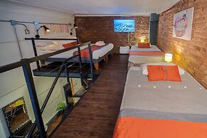 Maki Hostels & Suites Valparaiso