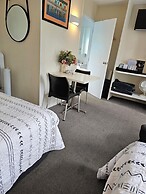 Albert Number 6 Motel