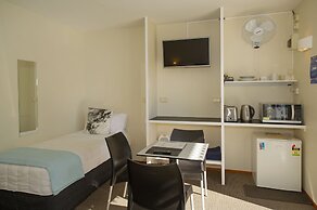 Albert Number 6 Motel