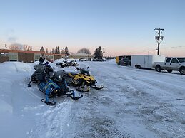 Valley Inn Motel & Suites