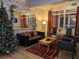 Coasters Hotel & Apartments