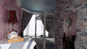 Driftwood Hotel