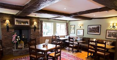 Hadley Bowling Green Inn