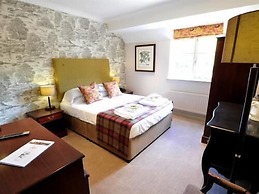 Hadley Bowling Green Inn