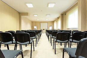 City Avenue Hotel by HMG