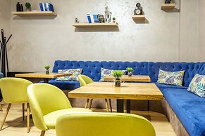 City Avenue Hotel by HMG