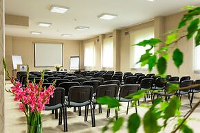 City Avenue Hotel by HMG