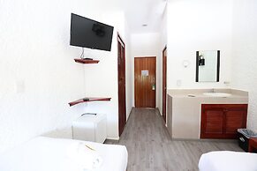 Hotel Bosque Caribe , 5th Av Zone