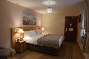 Crossways Inn