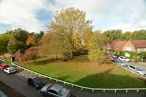 Falcon Inn