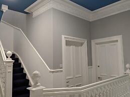 Falcon Crest Guest House