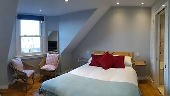 Falcon Crest Guest House