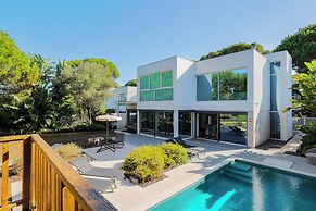 Onyria Marinha Boutique Hotel