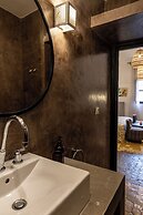 Riad O