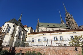 EEL accommodation Brno