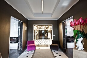 Platinum Residence Boutique Hotel